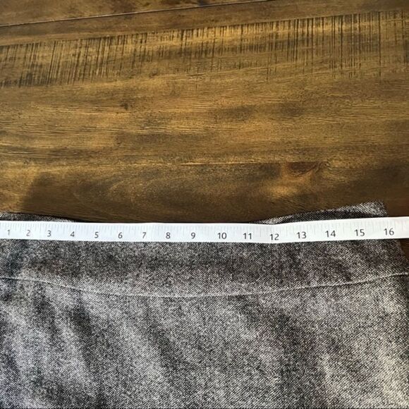 Cabi wool blend Grey pencil skirt womens size 8 - Picture 3 of 5
